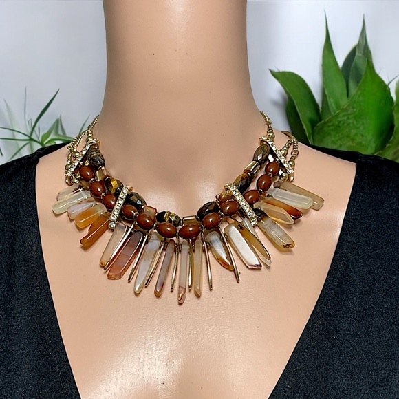 Beautiful Beaded Tortoise Necklace & Gold-Tone Set - Picture 2 of 16